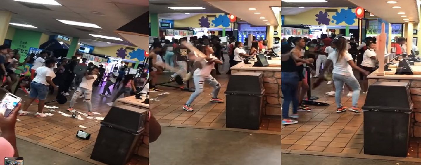 Hundreds Of Out Of Control, Unruly & Violent Black Female Teens Destroy Put-Put Golf Center In Memphis Over Refunds! (Live Broadcast)